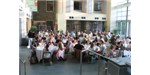 No meeting is complete without a final banquet, providing one last opportunity for lively discussion with friends and colleagues.
