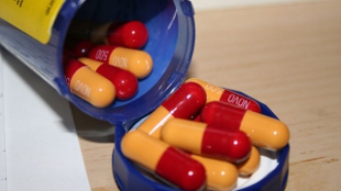 Mapping Antibiotic Use and Resistance image: Mapping Antibiotic Use and Resistance