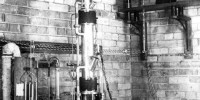 1938 electron microscopePhysics Department, University of Toronto