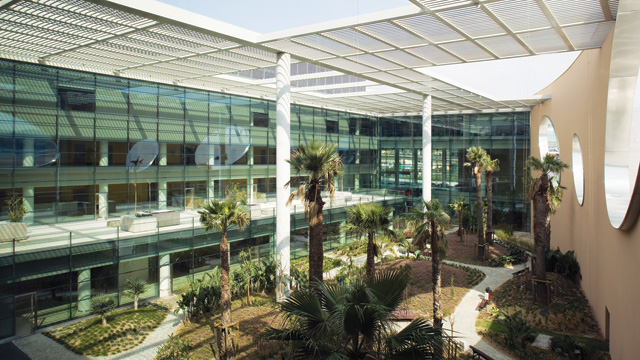 The Champalimaud Centre for the Unknown in Lisbon, Portugal tops this year's list of best international institutions for postdocs.THE CHAMPALIMAUD FOUNDATION
