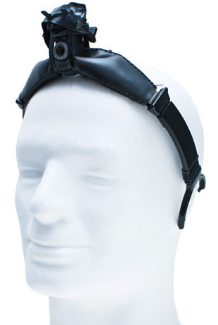 EYES AND EARS: The original version of the eyeborg used a computer webcam to detect light, a laptop to compute the conversion to sound, and headphones to transmit that sound to Harbisson’s ears.