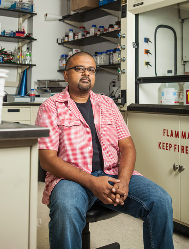 Kartik Chandran: Chemistry Kid image: Kartik Chandran: Chemistry Kid